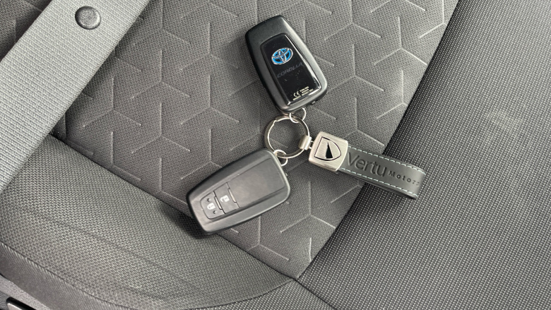 Toyota Corolla 1.8 VVT-i Hybrid Icon Tech 5dr CVT Hybrid Hatchback